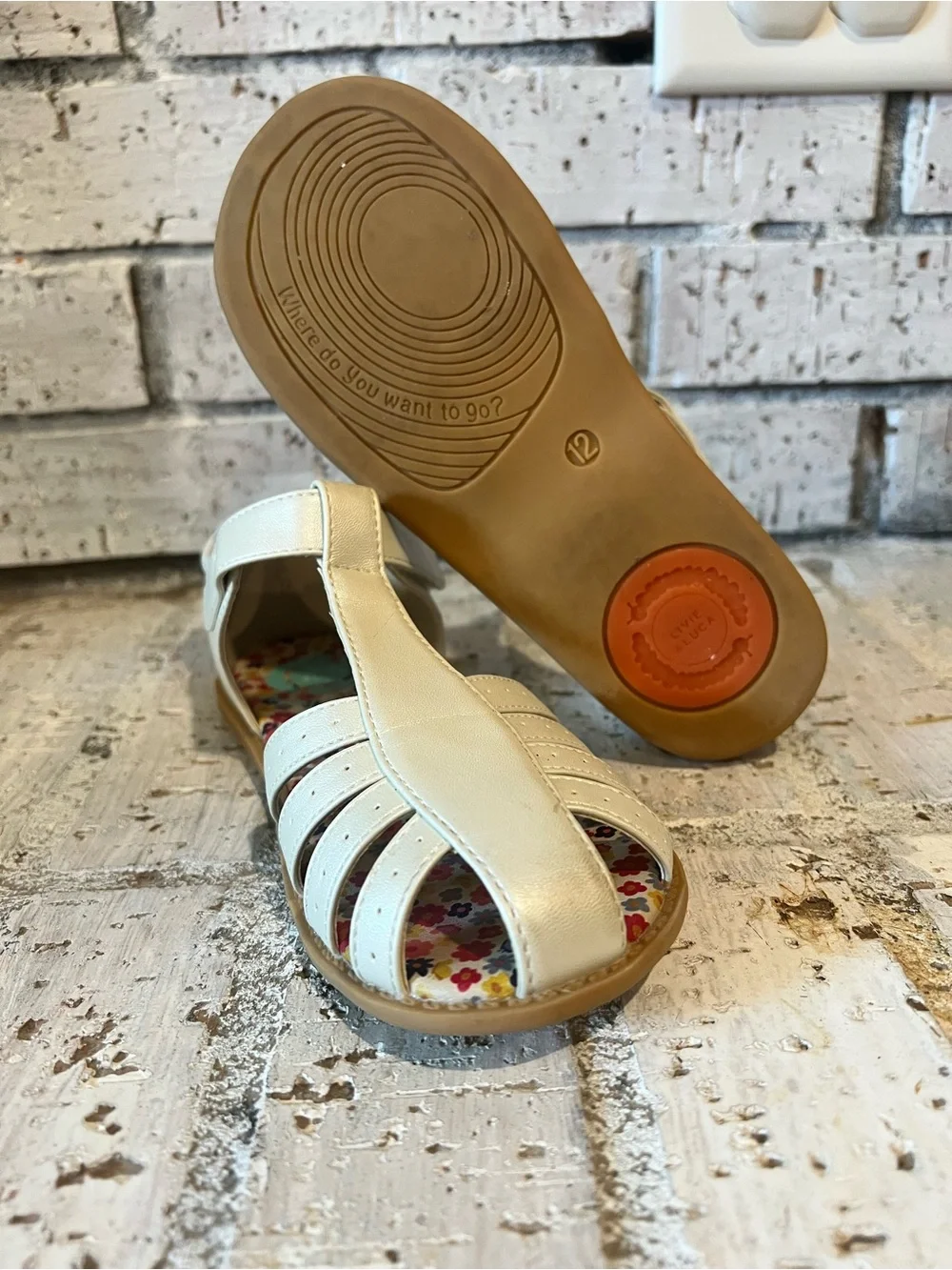 Livie & Luca Paz Classic Sandal White  T-Strap Sandals w/Floral Insole Size 12